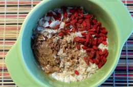 [Recipes] Launch Your Day STRONG With The Coconut Goji Breakfast Bowl